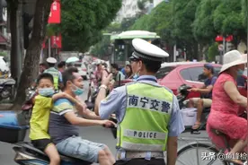 罚50！交警：不开玩笑图片