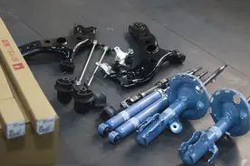 怪兽修车：翻新一辆13年丰田埃尔法，全面升级底盘系统，直接起飞图片