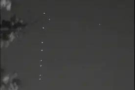 “星链”今夜过境肉眼可见 天文爱好者：担忧!图片
