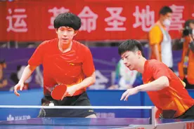 62年后再获乒乓男双冠军！马龙/王楚钦组合“北京德比”中夺冠图片
