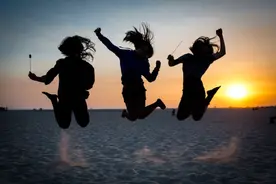 高考后的狂欢清单？且慢！图片