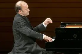 现役世界十大钢琴大师，朗朗、王羽佳上榜图片