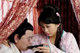 新《水浒》来袭，潘长江武大郎丁海峰武松还原，潘金莲风尘味十足图片