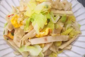 营养早餐第225期，家常炒饼这样做，加点荞麦，营养又饱腹图片
