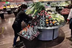 去超市买东西，这5种食物尽量不要买，没营养价格还贵，少吃为好图片