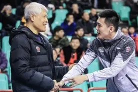辽宁遭遇打击！杨鸣重要帮手正式离队，合同到期分道扬镳图片