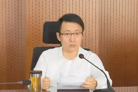 ​当选县长80天后，他任县委书记图片
