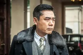 国家一级演员陈宝国：出道41年0绯闻，拍桌子摔9万块钱罢演只为他图片