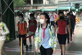 中小学调整早上到校时间，学生的睡眠得到保障，新问题接踵而至图片