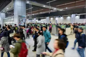 关于恢复粤澳两地人员正常往来的通告图片