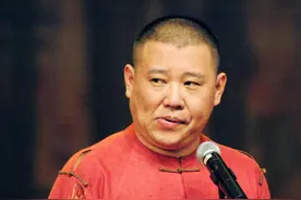 郭德纲的成名之路和5位干爹，一个比一个强势，究竟谁是谁的靠山图片