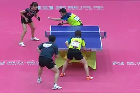 乒乓球全锦赛上演古今大观，3个天下第一同台竞技，赢球的是小将图片