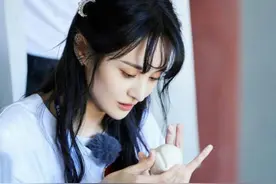 网传郑爽会去韩国发展，看看韩国网友怎么说图片