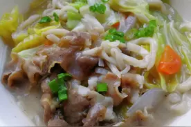 「食物恋」姑姑教我的胡辣面，吃一碗特带劲！从擀面开始详细讲解图片