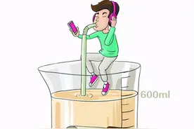 记者实测！多个品牌饮品实际量与店家标注不符，商家：标注数字是指杯型容量图片