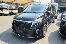 30万一个座，配私人影院，网友：改装天花板！买它不比埃尔法香图片