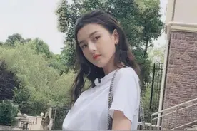 宋祖儿到底有多美？白T短裙曲线毕露，生图凸显满满元气图片