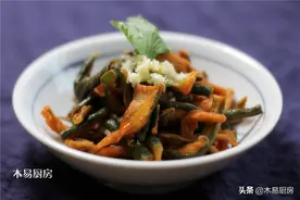 冬吃萝卜吃出新花样！大厨手把手教你腌萝卜咸菜，脆爽入味有嚼劲图片