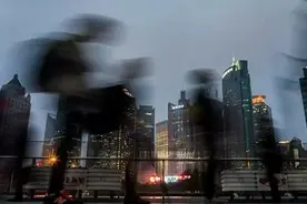 每一个来深圳打拼的人，孤独且焦虑是他们最深的语言图片