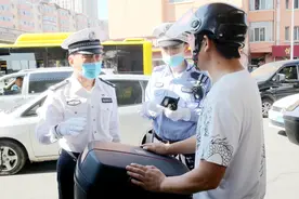 无牌无证、未检车、逆行、违法改装→哈尔滨严查摩托车、电动车交通违法行为图片