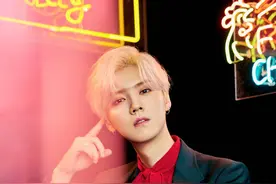 吃了几天吴亦凡的瓜，才发现当年公布恋情的顶流鹿晗是真爷们图片