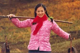 我的娃娃亲——人面不知何处去，桃花依旧笑春风图片