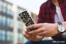心理学家：你所穿“鞋子”的类型，将暴露你的“性格特质”图片