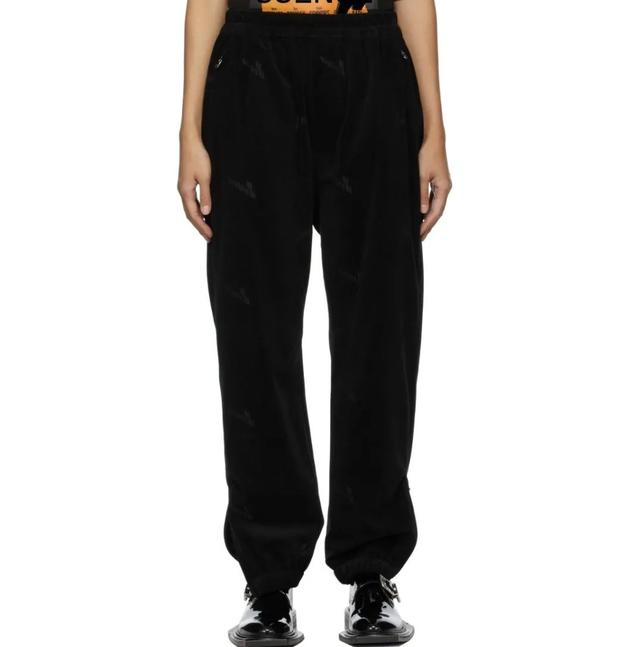 时尚圈的女孩不穿光腿神器穿什么？