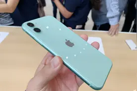 内行人的中肯建议，iPhone 11依旧是“香饽饽”，优缺点有一说一图片