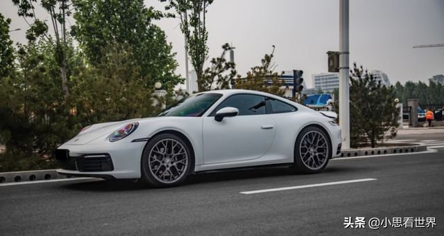 保时捷922极具未来科技感的青蛙体验全新保时捷992
