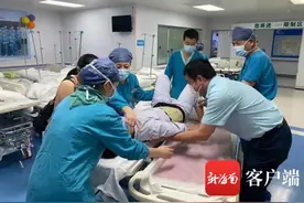 揪心一幕！一场手术后，胎儿平安降生，医生却被抬出去了图片