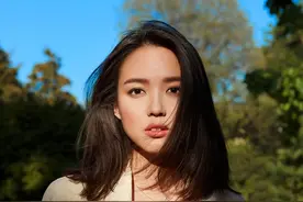 从张梓琳《ELLE》杂志封面看时尚潮流图片