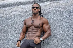 美女教练帕梅拉带你用7个动作燃爆腹肌，21分钟暴汗燃脂瘦肚腩图片