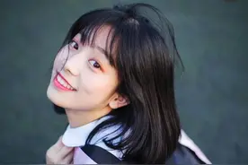 女儿高考690分，老爸发朋友圈称“清华见”，结果收获的满是讥讽图片