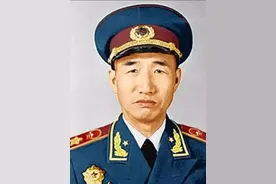解放战争时期，徐向前手下三大纵队司令员是谁？都是什么军衔？图片