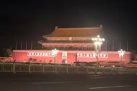 北京：鸟巢、水立方、天安门、天坛、恭王府、八达岭、北海公园图片