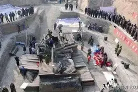 江苏发现一座王侯大墓，男女双棺皆空，推测尸体被古代盗墓者拖出图片