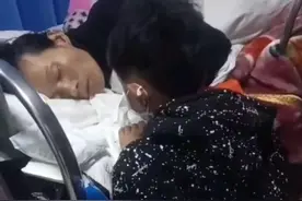 看完“11岁男孩跪守母亲”的事情，我明白了婚姻的真谛图片