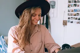 同事问你工资多少？记住这3个回答技巧，既不得罪人也不会很为难图片