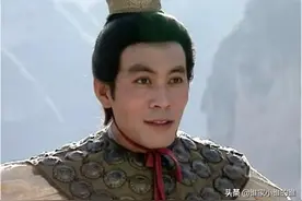 怕妻子伤心拒吻陈红，拍三国演吕布差点丧命，来自老戏骨的坚持图片