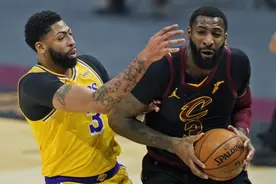 庄神到底有多强？2届全明星4届篮板王，44次双20联盟第一图片