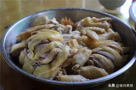 带外地来的朋友去山里吃农家菜，一桌花了600多，朋友：太值了图片