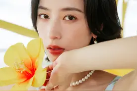 这个糊了八年的复旦校花换头后，比郭碧婷还要斩男图片