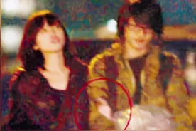 39岁女星不婚遭群嘲，曾沦落在街头卖唱：她真的不值得原谅吗？图片
