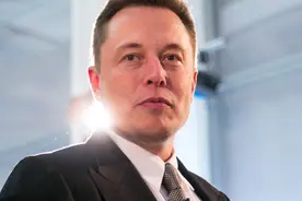 手握9520亿的现金，自己的房子却才值20多万而已，还住了50多年图片