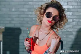 欧美美女清凉夏日写真图片