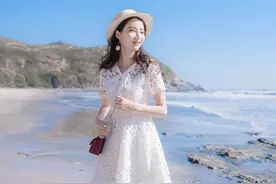 最适合海边拍照的裙子，条条出大片，你喜欢哪条图片