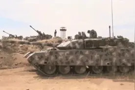 黑人士兵开中国战车？中国军校的外国军人，网上传说靠谱吗图片