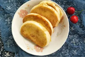 怎样煎馒头片不喝油？蛋液里面加1味，外皮酥脆，常吃不油腻图片