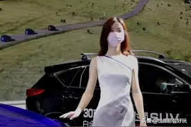 海口车展车模集体戴口罩，却难掩身材曲线，呼之欲出图片